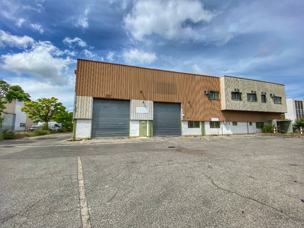 Location d&rsquo;entrepôt d&rsquo;une surface de 1 254 m² à Aubagne