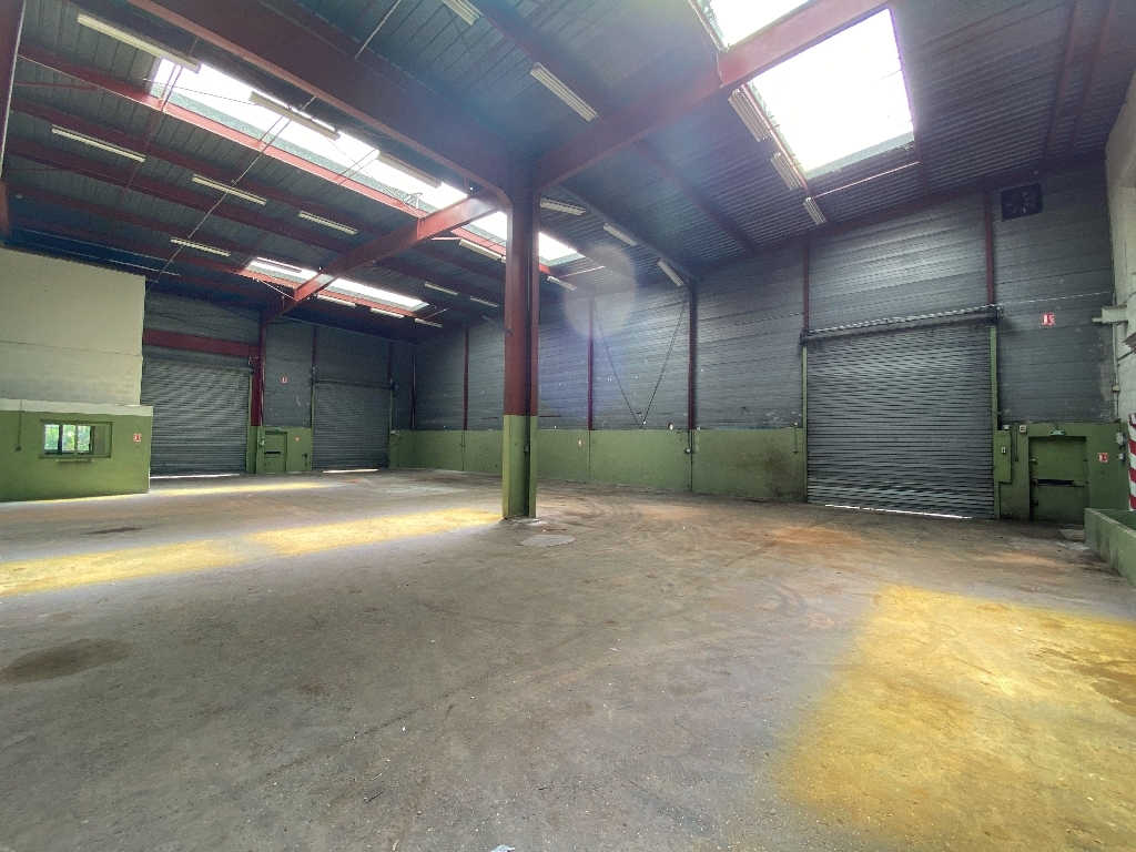 Location d&rsquo;entrepôt d&rsquo;une surface de 1 254 m² à Aubagne