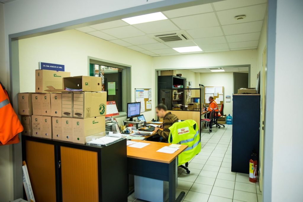Location d&rsquo;un entrepôt d&rsquo;une surface de 3 000 m² proche de Bourges