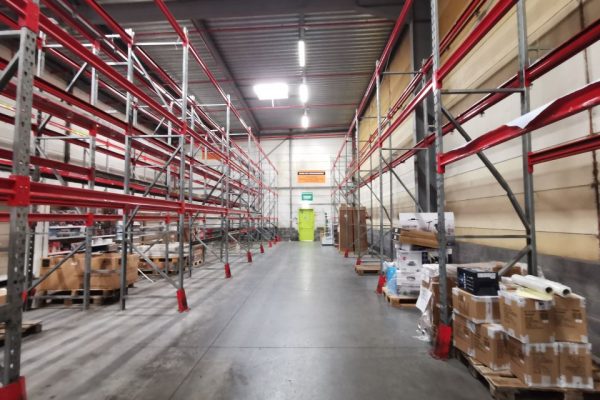 Location d&rsquo;un entrepôt d&rsquo;une surface de 700 m² proche de Lille