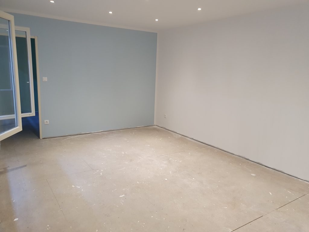 Location d&rsquo;un entrepôt de 2 500 m² entre Calais et Dunkerque