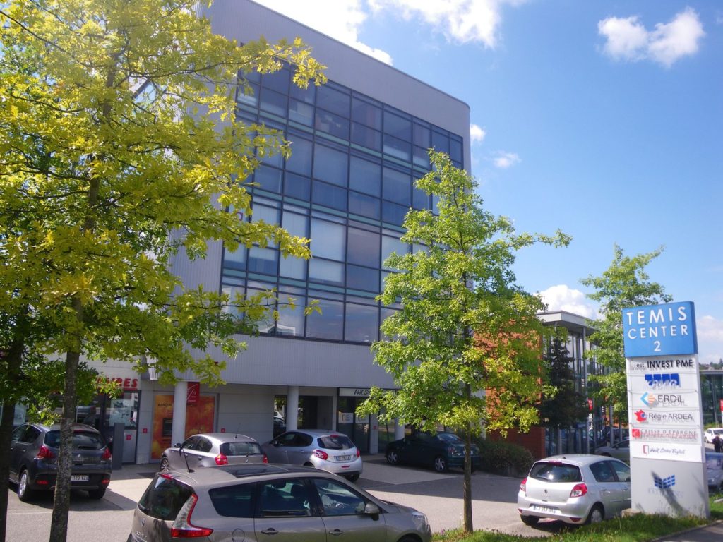 Location d&rsquo;un local d&rsquo;activités d&rsquo;une surface de 195 m² à Besançon