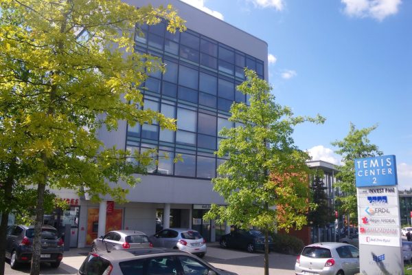 Location d&rsquo;un local d&rsquo;activités d&rsquo;une surface de 195 m² à Besançon