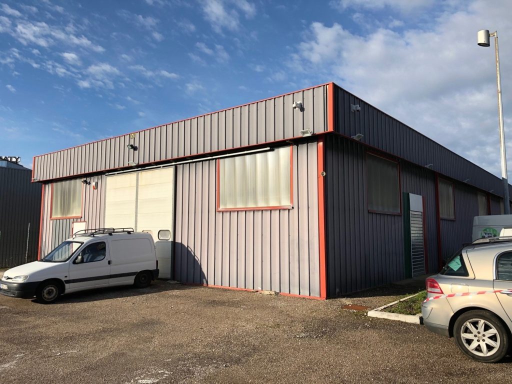 Location d&rsquo;un local d&rsquo;activités d&rsquo;une surface de 210 m² à Besançon