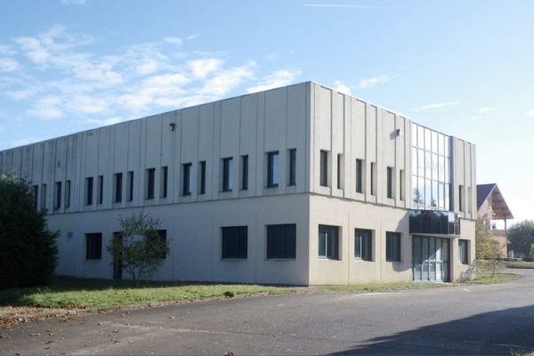 Location d&rsquo;un local d&rsquo;activités d&rsquo;une surface de 980 m² proche de Genève