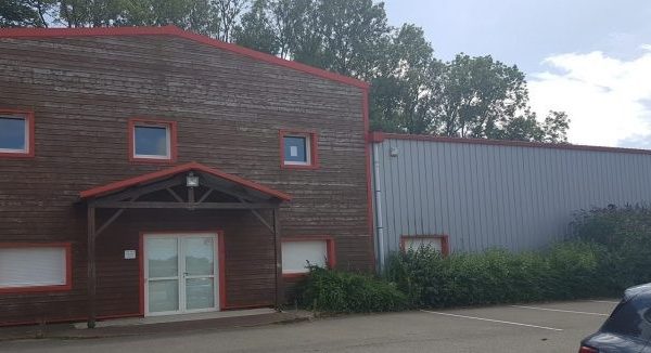 Location d&rsquo;un local d&rsquo;activités de 935 m² proche du Havre – Seine-Maritime