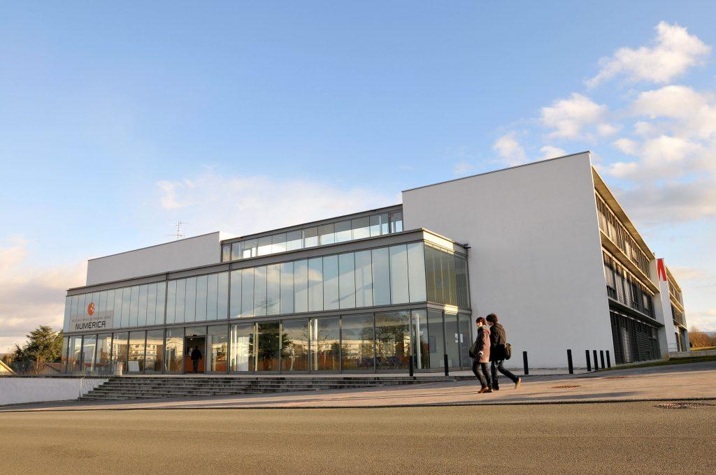 Location de  bureaux  600m² au sein du  Pôle Numérique Numerica  à  Montbéliard  dans le Doubs (25)
