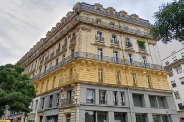 Location de bureaux de coworking de 800 m², Quartier Central des Affaires Euroméditerranée à Marseille