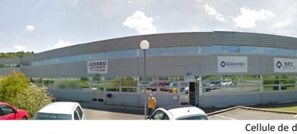 Location  de bureaux  et showroom de 608 m² au sein du  Parc Technoland  à Étupes  dans le Doubs (25)