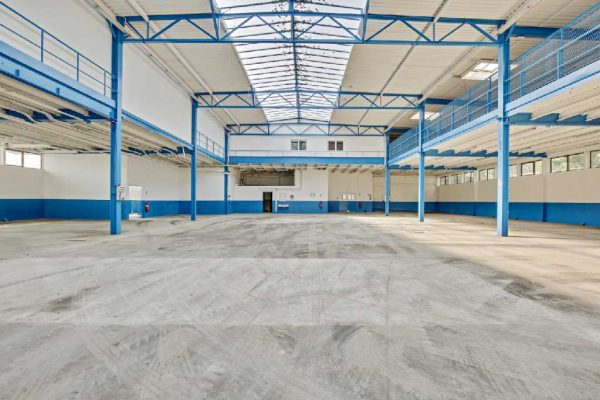 Location entrepôt de 2 336 m² à côté de Paris – Essonne