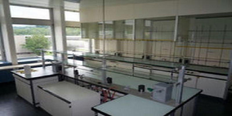 Location laboratoire Suisse – 100 m² – Proche Berne