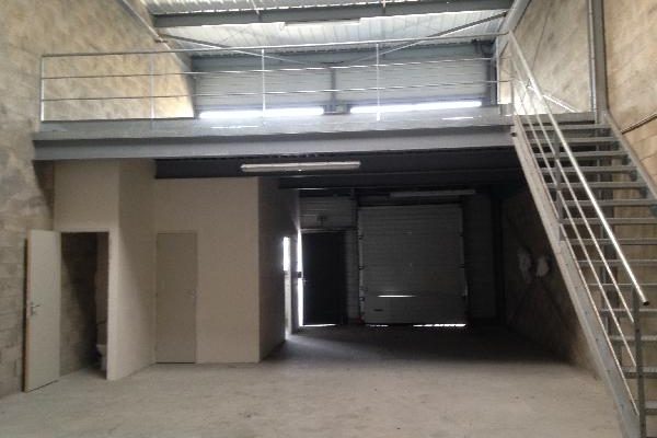 Location local d&rsquo;activités – Meaux / Seine-et-Marne (77) – 655 m²