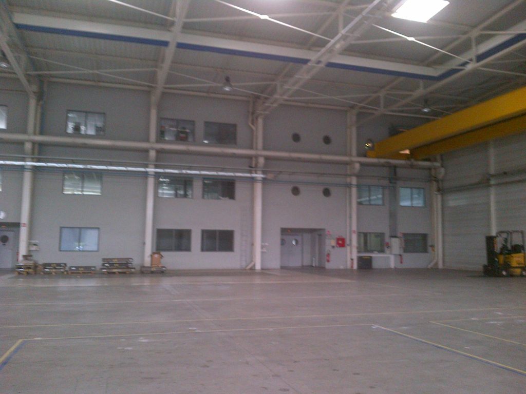 Location/vente local industriel – Belfort Nord / Bourgogne-Franche-Comté – 2 700 m²