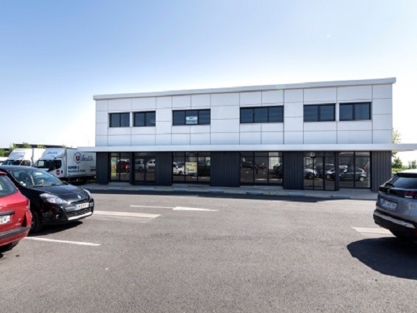 Locaux d’activités de 545 m² à vendre – Neuville-de-Poitou (86)