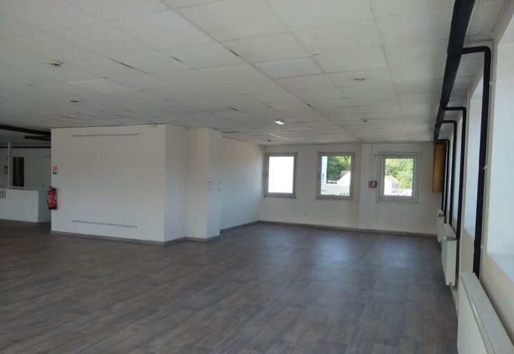 Openspace de 412 m² à louer à Montbéliard – Doubs