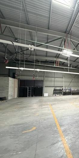 À vendre ou à louer – Site industriel de 9 000 m² à Bollène – Vaucluse (84)