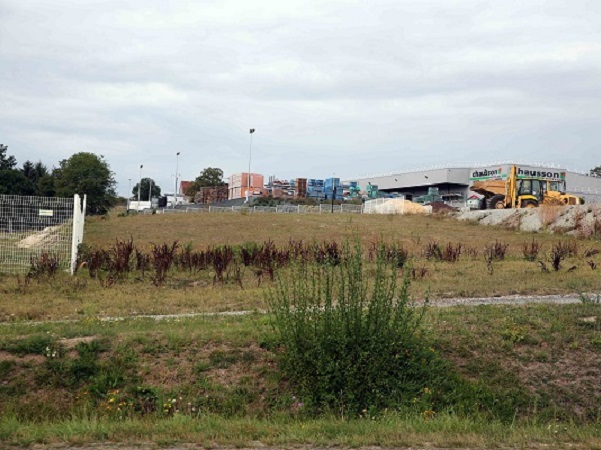 Terrain de 2 249 m² à vendre à Aubusson (23)