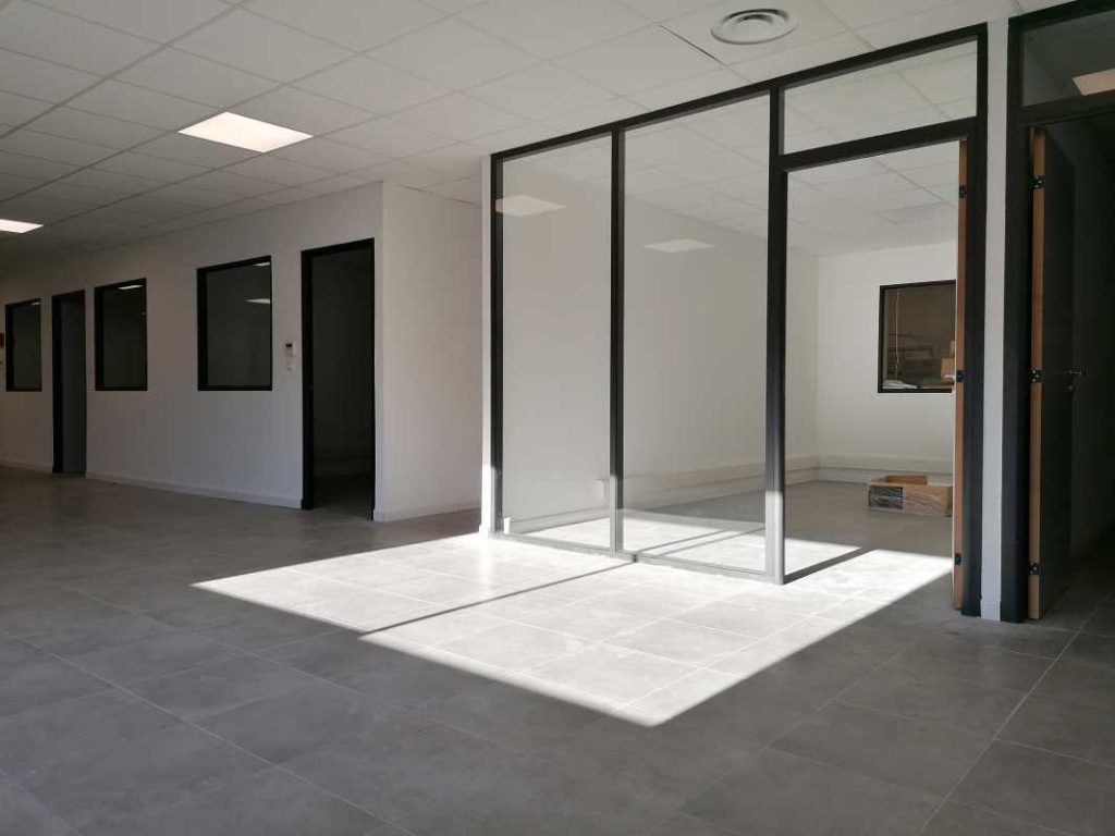 Vente et location de locaux d&rsquo;activité entre 150 et 1 130 m² en Occitanie