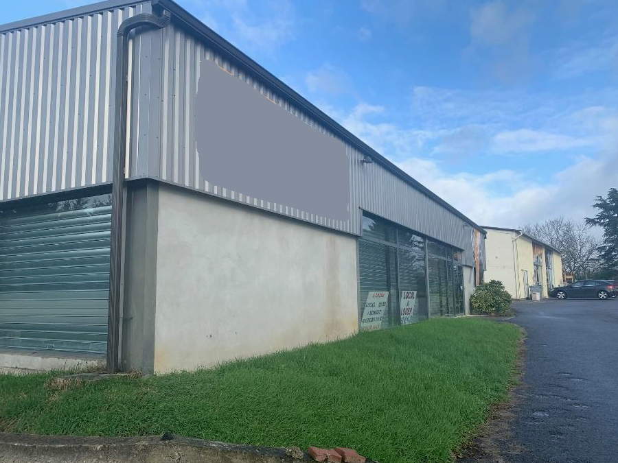 Vente/Location de locaux d&rsquo;activité de 408 m² à Creuzier-le-Vieux