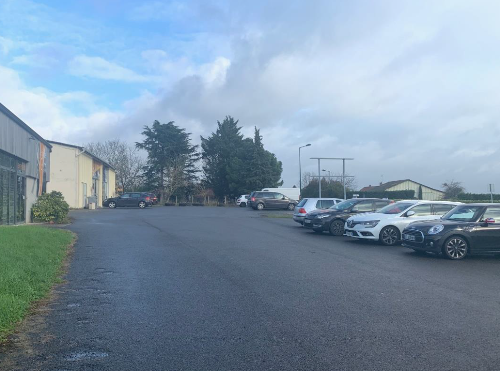 Vente/Location de locaux d&rsquo;activité de 408 m² à Creuzier-le-Vieux