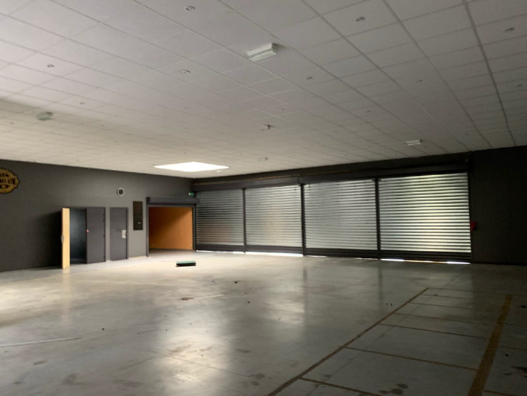 Vente/Location de locaux d&rsquo;activité de 408 m² à Creuzier-le-Vieux